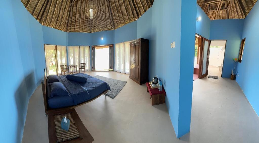 Khabita Beach Resort Lembar  Exteriör bild