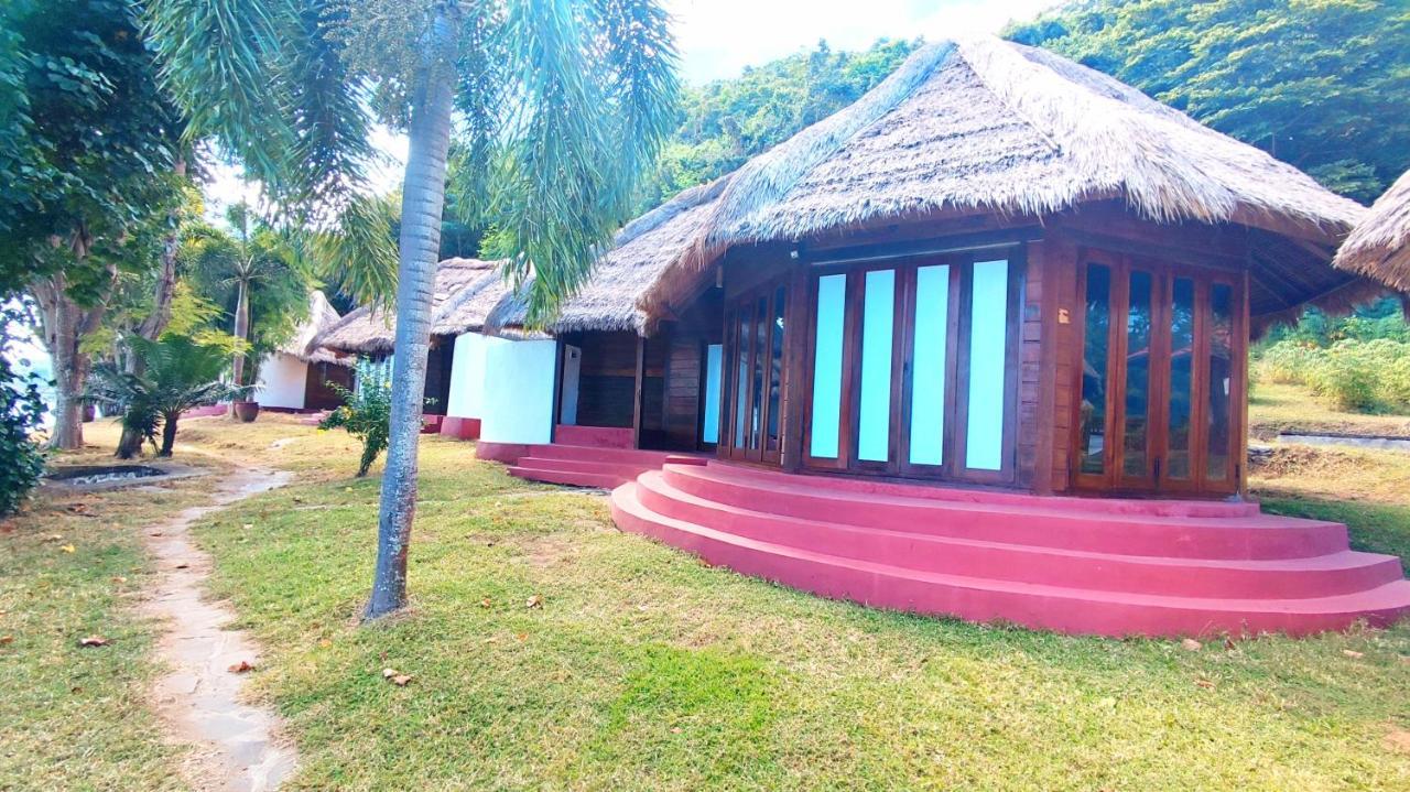 Khabita Beach Resort Lembar  Exteriör bild