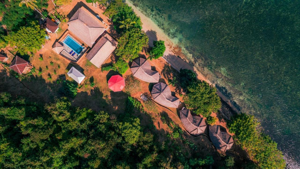 Khabita Beach Resort Lembar  Exteriör bild