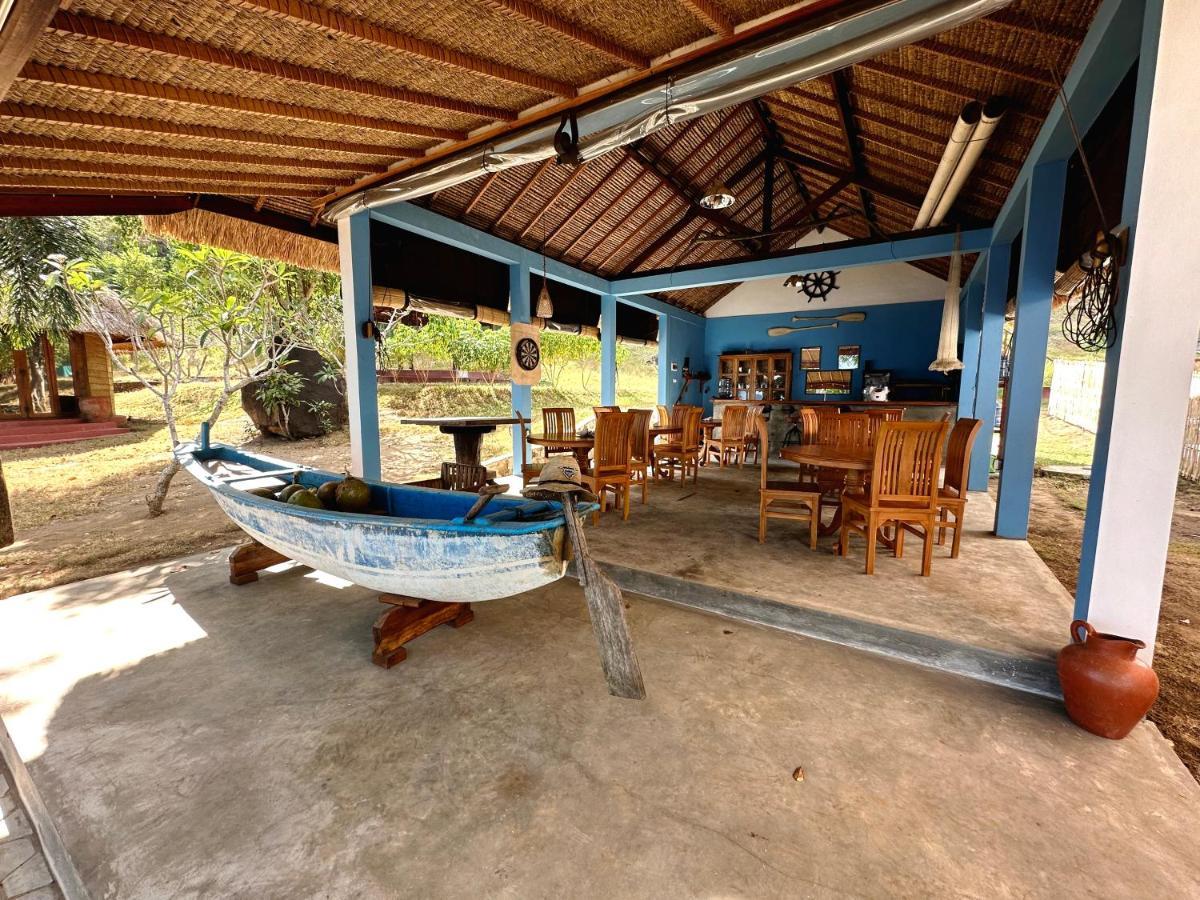 Khabita Beach Resort Lembar  Exteriör bild