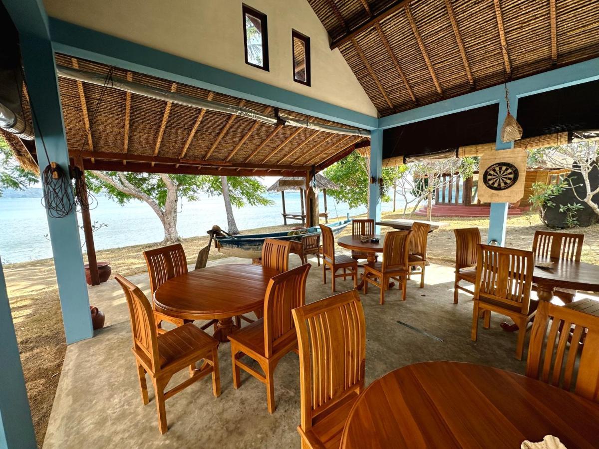 Khabita Beach Resort Lembar  Exteriör bild