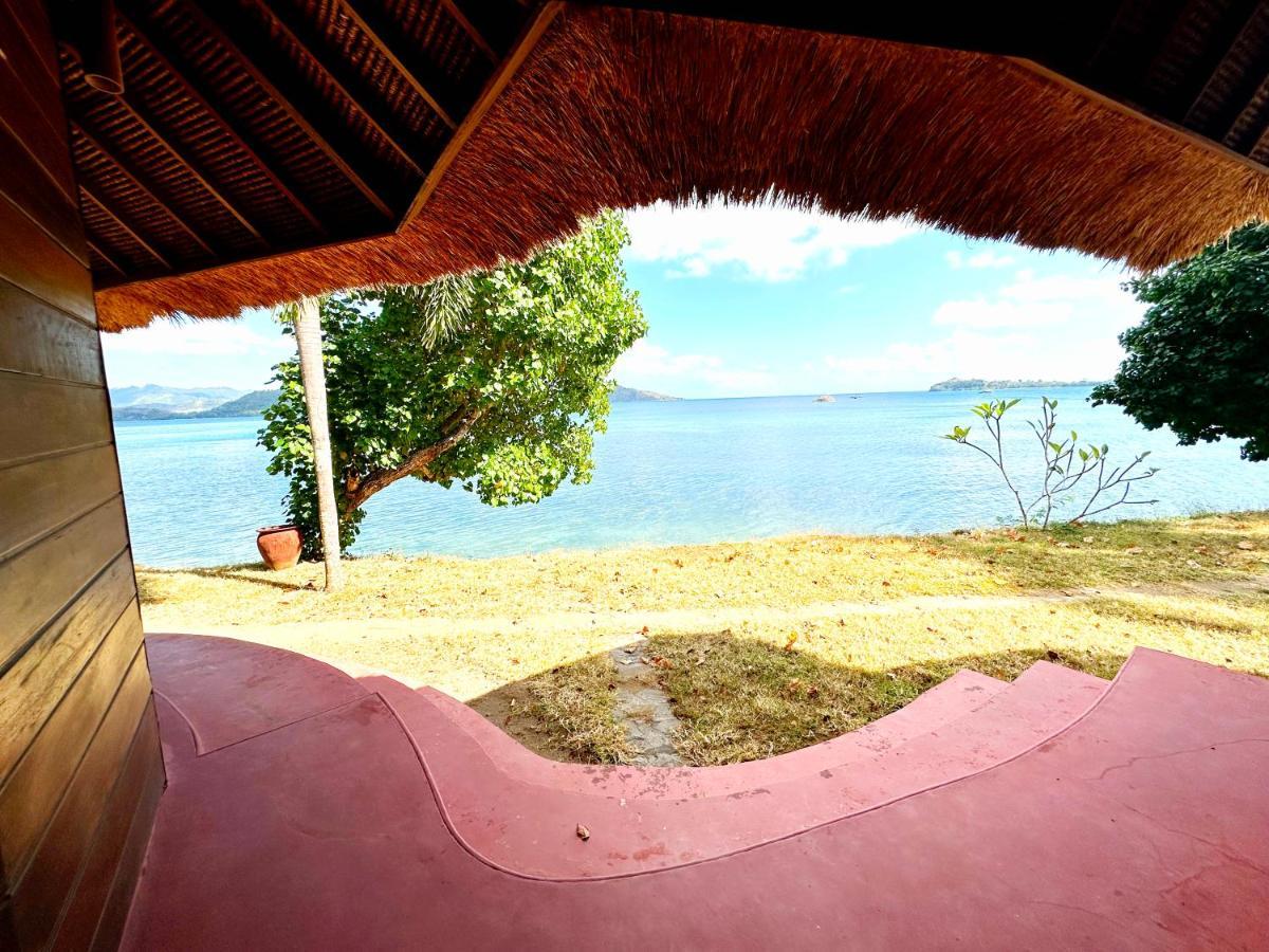 Khabita Beach Resort Lembar  Exteriör bild
