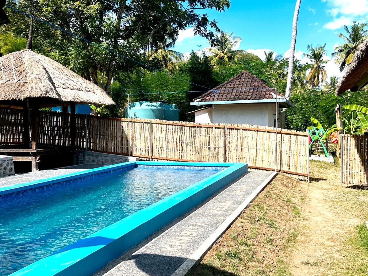 Khabita Beach Resort Lembar  Exteriör bild